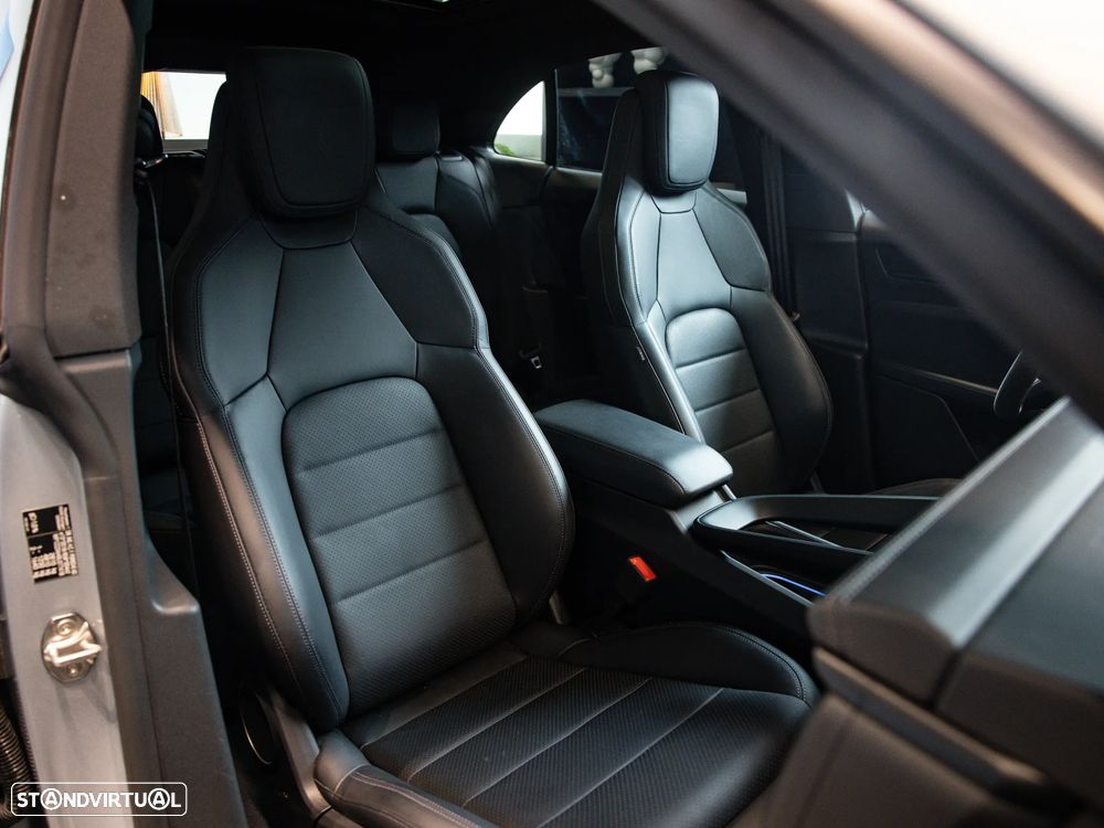 Porsche Macan Electric - 44