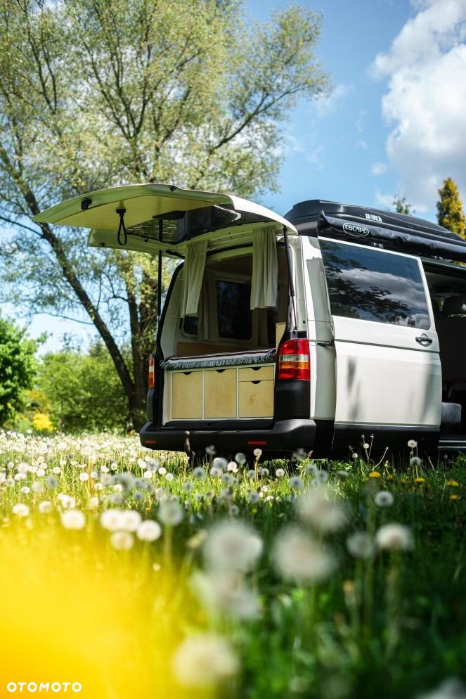 Volkswagen Transporter - 1