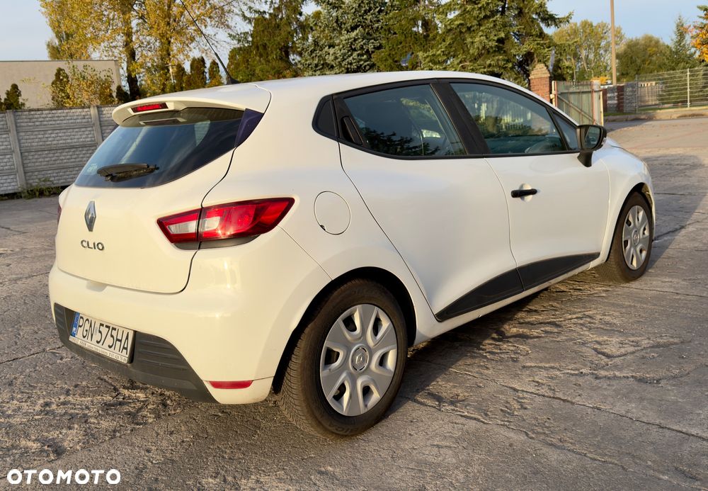 Renault Clio 1.2 16V Life - 4