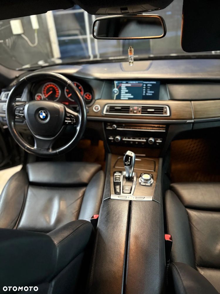 BMW Seria 7 730d L - 21
