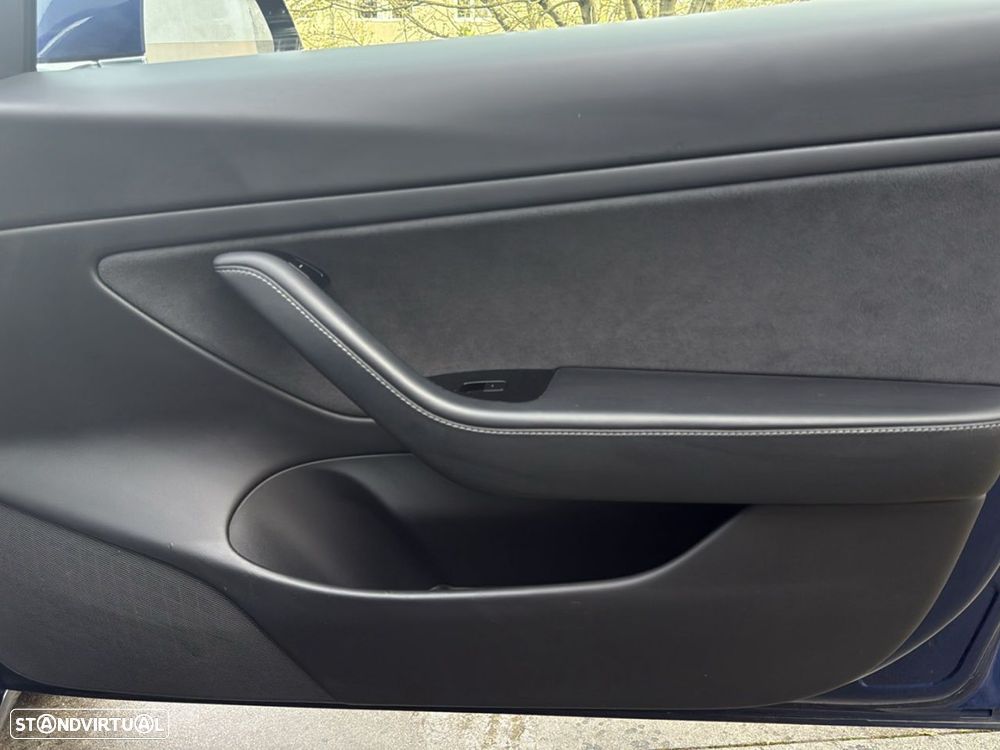 Tesla Model 3 - 19