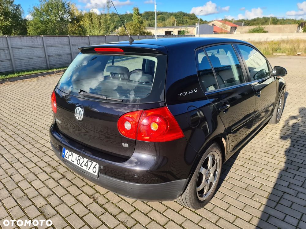 Volkswagen Golf - 3