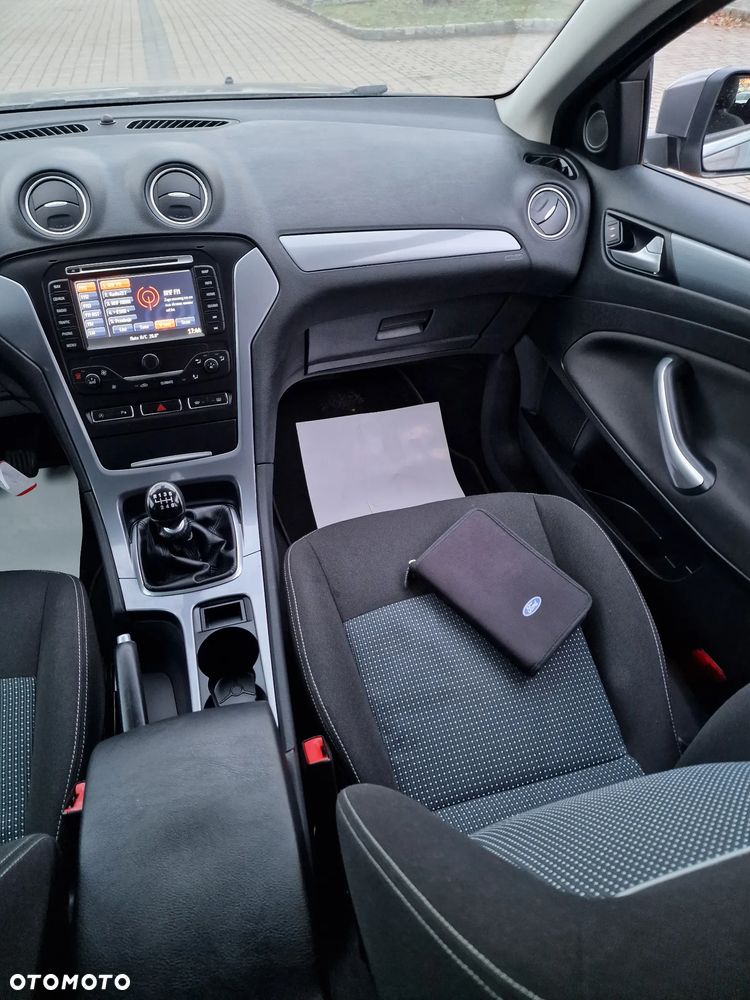 Ford Mondeo - 19