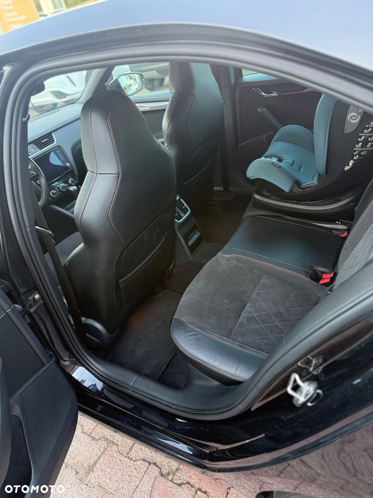 Skoda Octavia 2.0 TSI GPF RS 245 DSG - 13