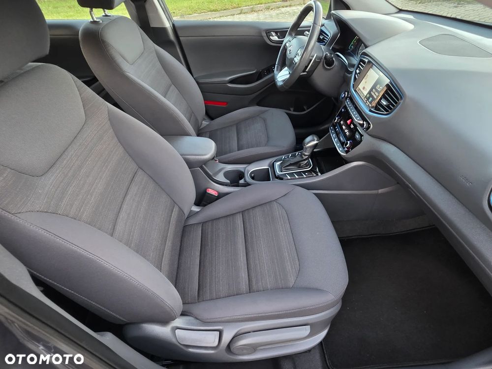 Hyundai IONIQ 1.6 GDI - 31