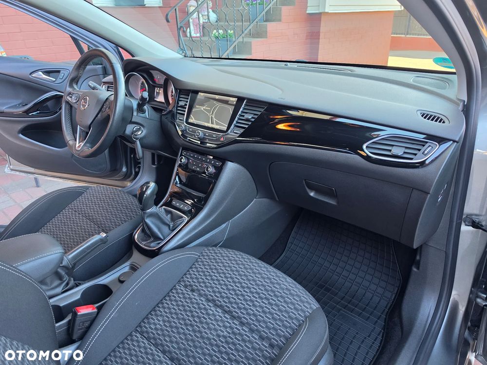 Opel Astra 1.4 T Cosmo EU6 - 18