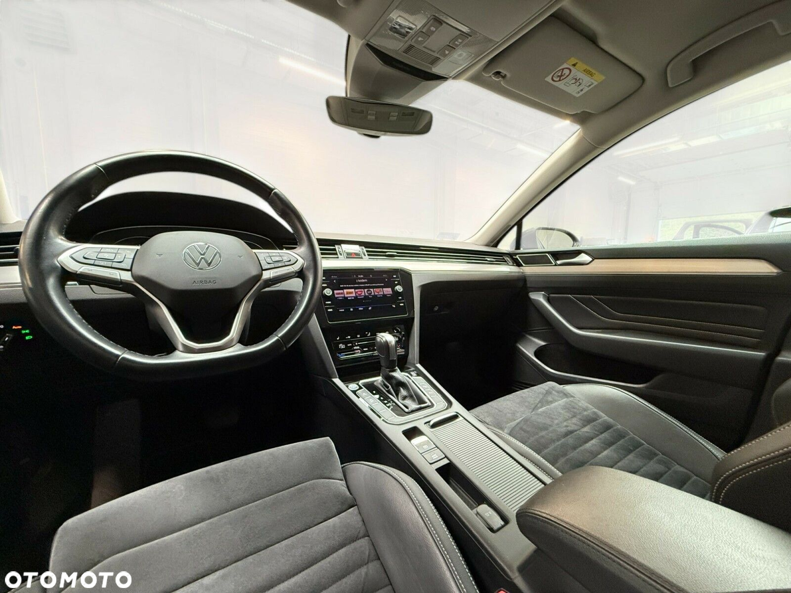 Volkswagen Passat 1.5 TSI EVO Essence DSG - 25