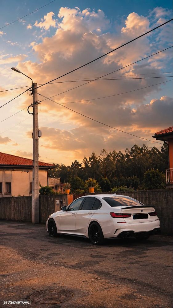 BMW 330 e Pack M Auto — fotografia 10