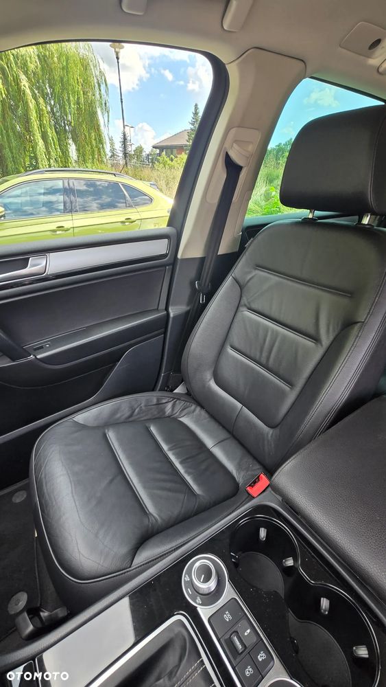 Volkswagen Touareg 3.0 V6 TDI SCR Blue Motion DPF Automatik - 12