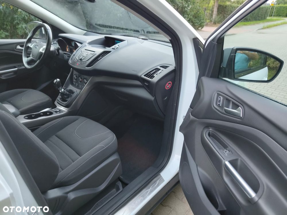 Ford Kuga 1.5 EcoBoost 2x4 Individual - 7