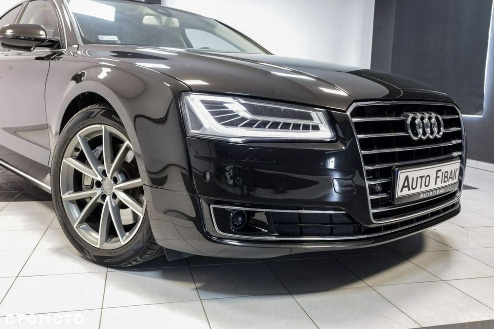 Audi A8 - 7