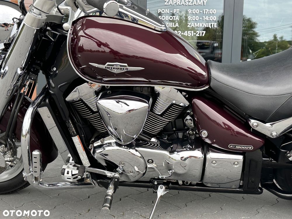 Suzuki Intruder - 31