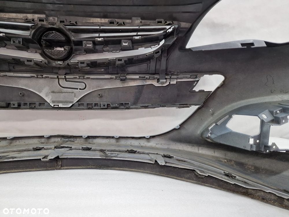 OPEL ASTRA IV LIFT 12- ZDERZAK PRZEDNI PRZÓD , NA SPRYSKI + ATRAPA / GRILL + HOKEJE , NR 13368660 , NR AUKCJI NZ1350 - 28