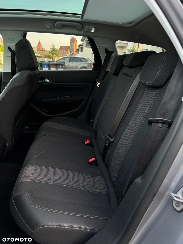 Peugeot 308 BlueHDi FAP 130 Stop & Start Allure - 11