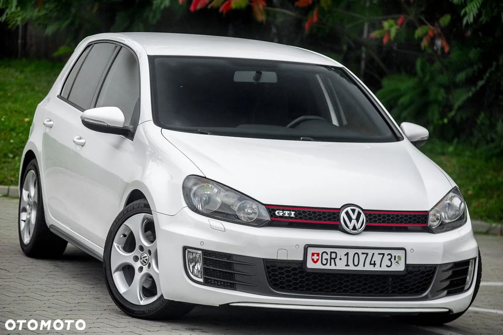 Volkswagen Golf 2.0 GTI - 12