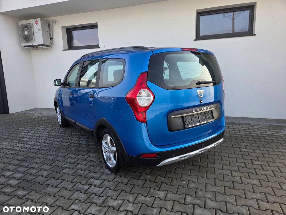 Dacia Lodgy dCi 110 Stepway Celebration - 3