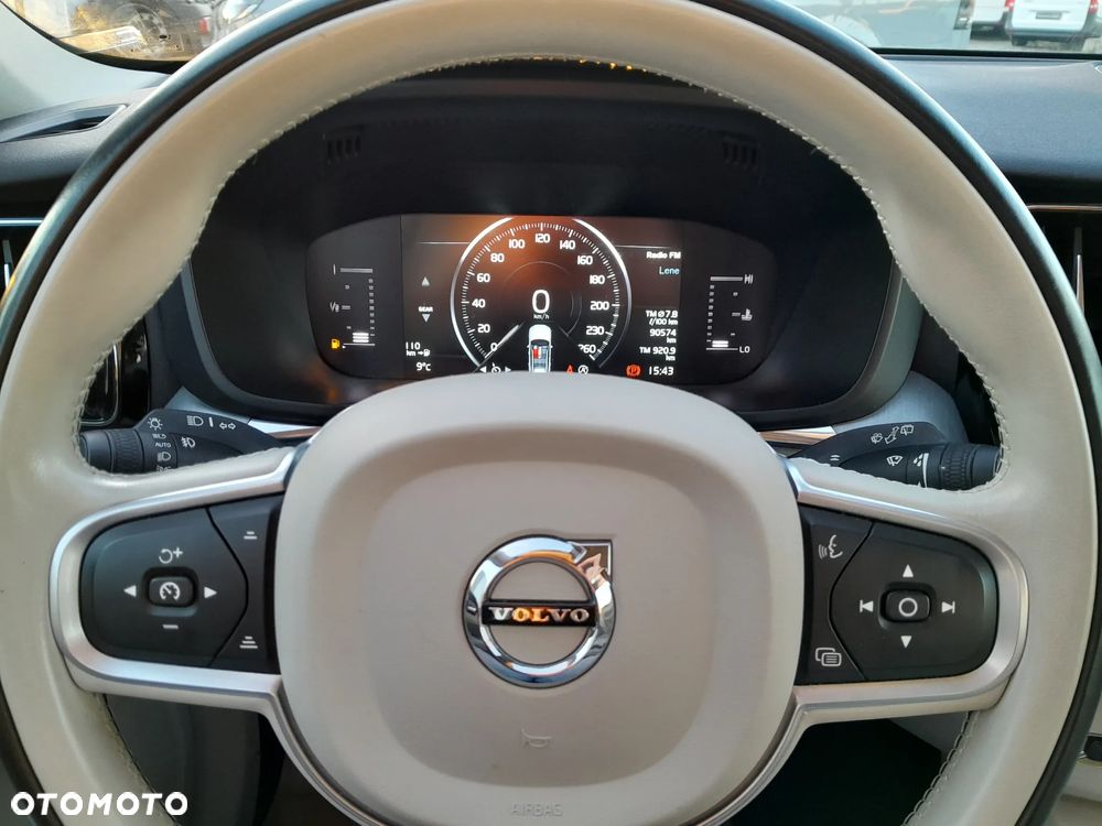 Volvo XC 60 D4 AWD Momentum - 13