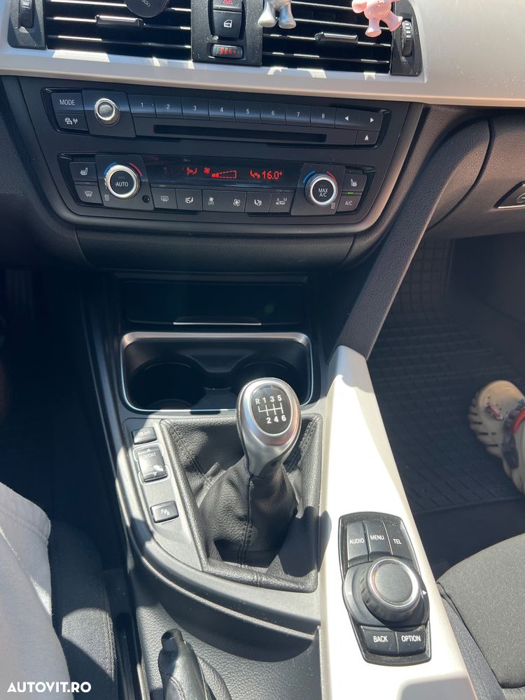 BMW Seria 3 318d - 6