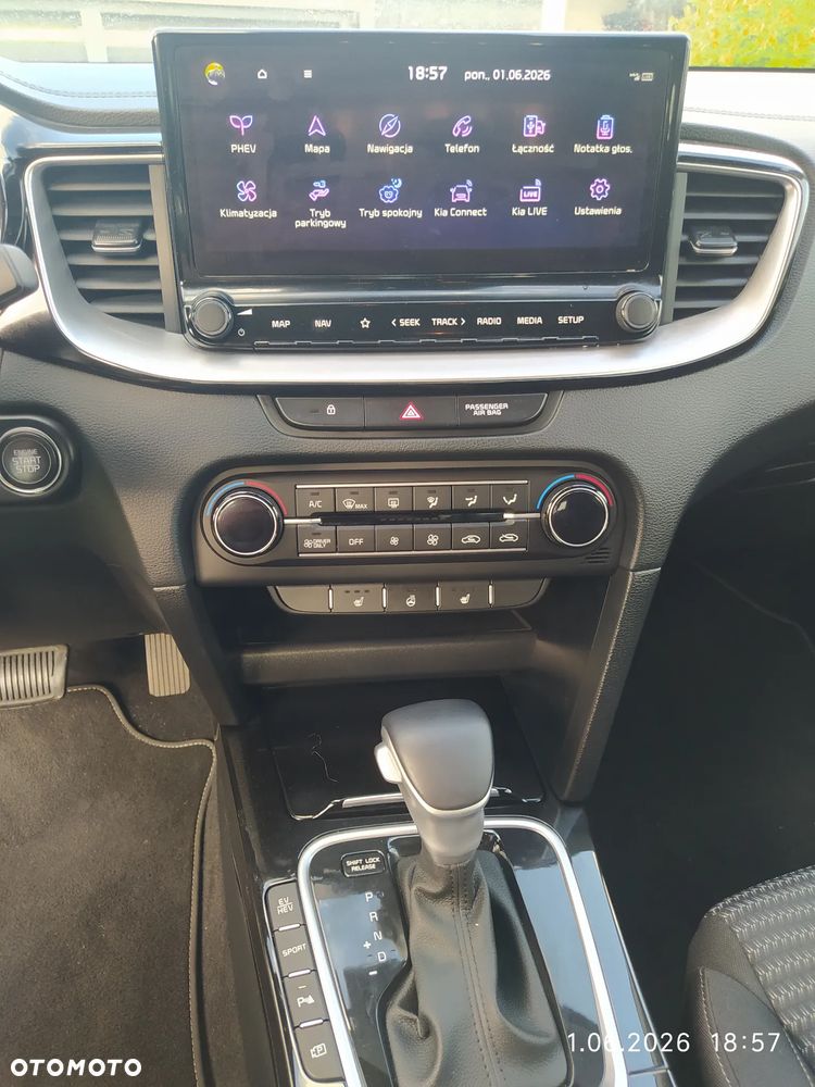 Kia Ceed 1.6 GDI PHEV L Business Line DCT - 14