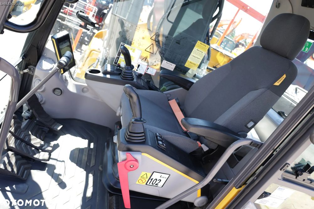 Volvo EC220EL - 21