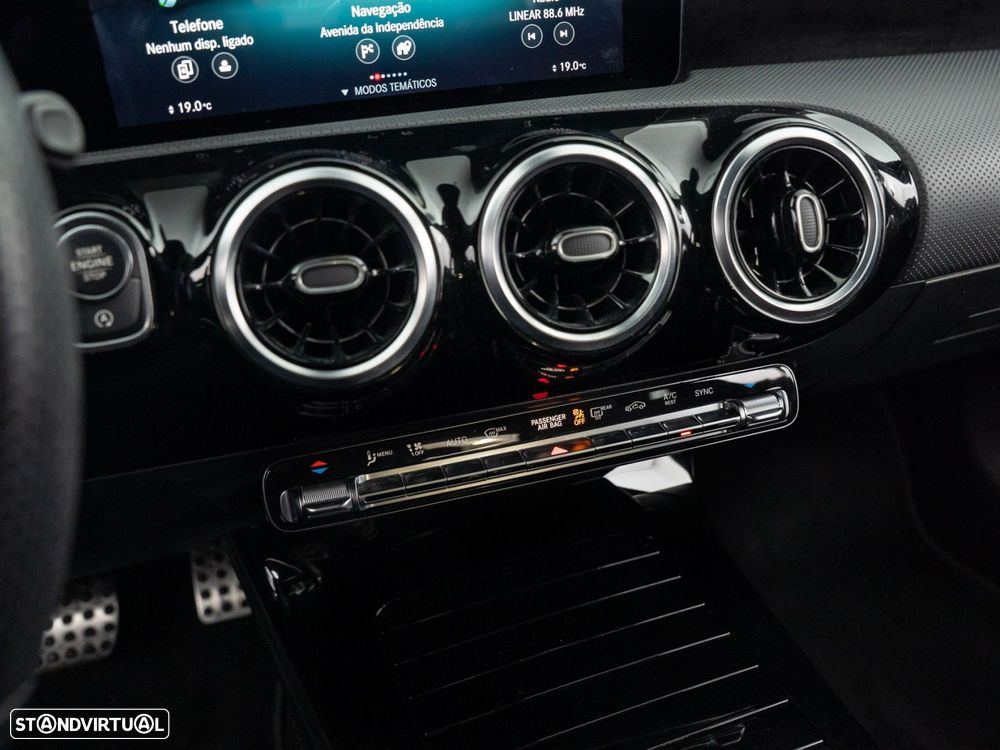 Mercedes-Benz A 180 d AMG Line Aut. - 25