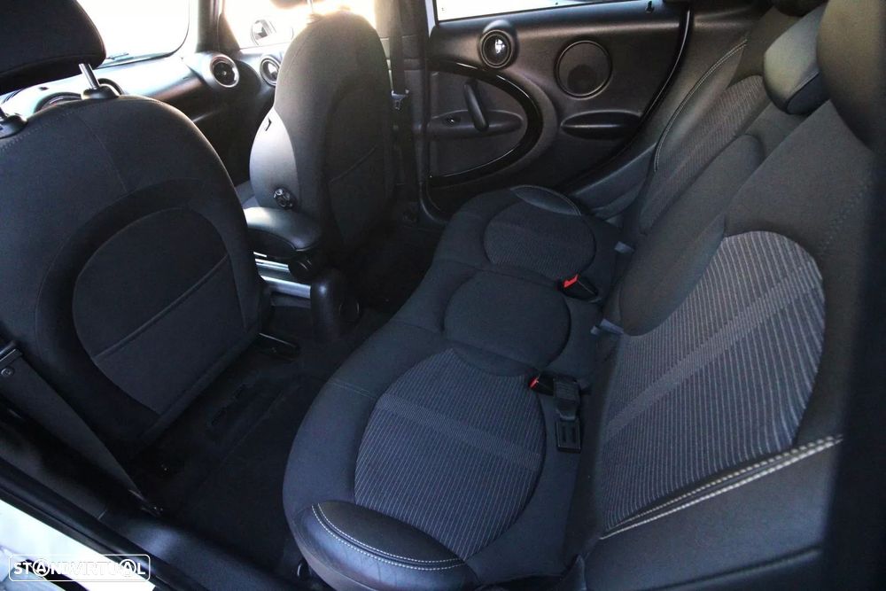 MINI Countryman Cooper D Aut. - 16