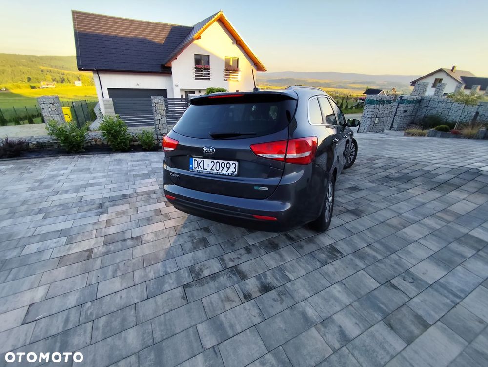 Kia Ceed 1.6 CRDi GT Line DCT - 4