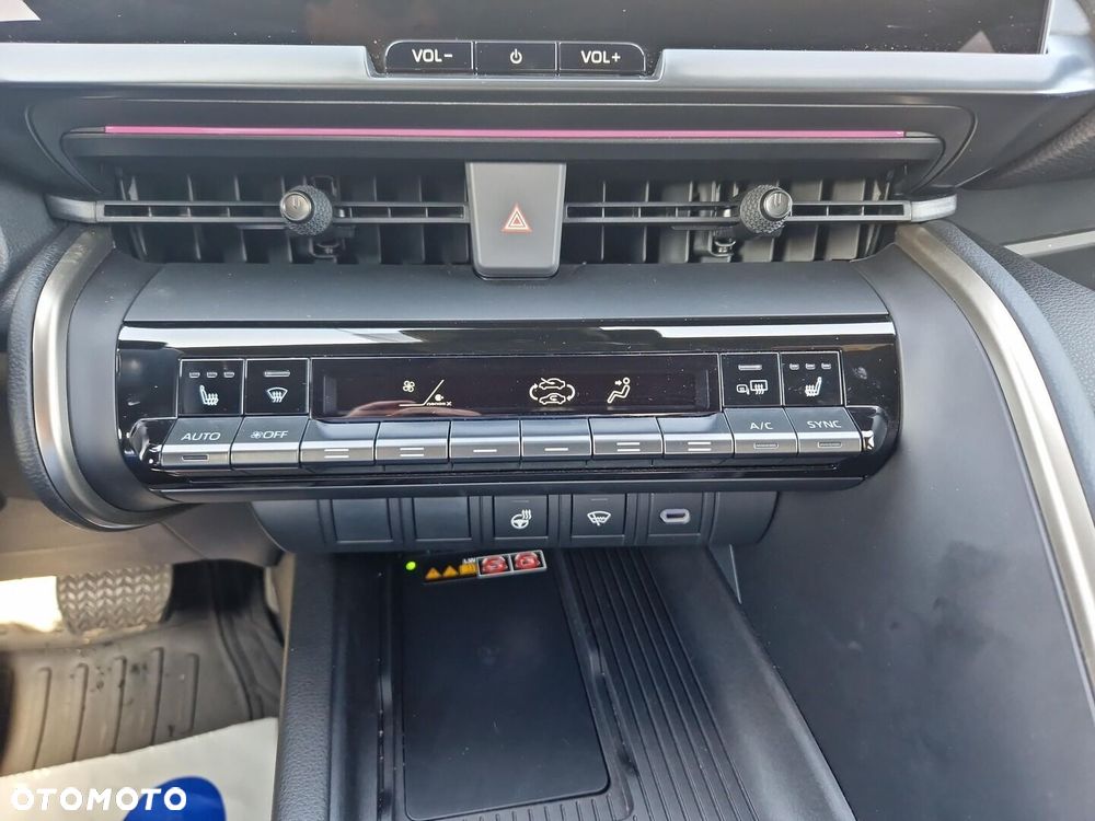 Toyota Camry 2.5 Hybrid Executive CVT - 19