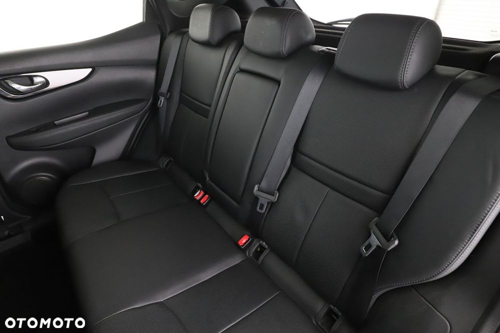 Nissan Qashqai 1.6 DCi Tekna+ - 17