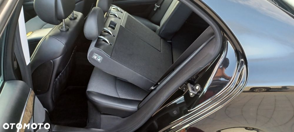 Mercedes-Benz Klasa E 200 Kompressor Avantgarde - 14