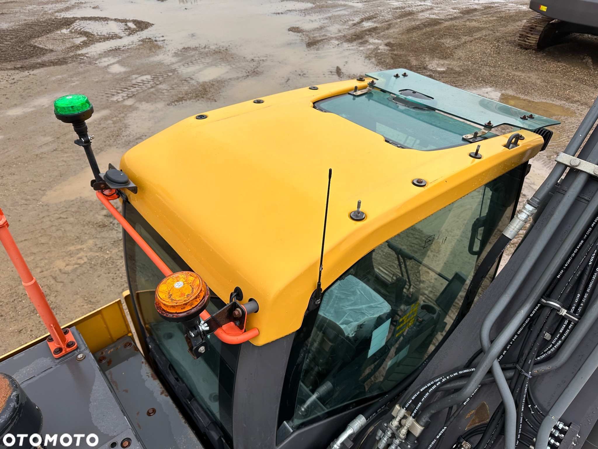 Volvo EC 220 EL - 22