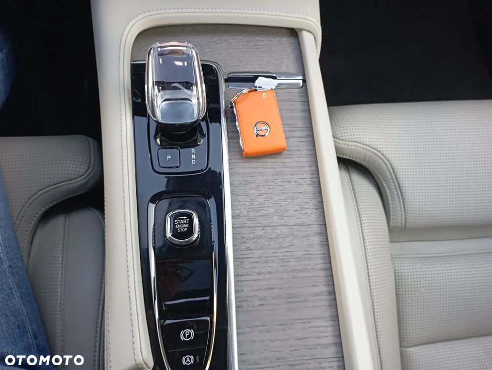 Volvo S90 B5 D AWD Momentum Pro - 32