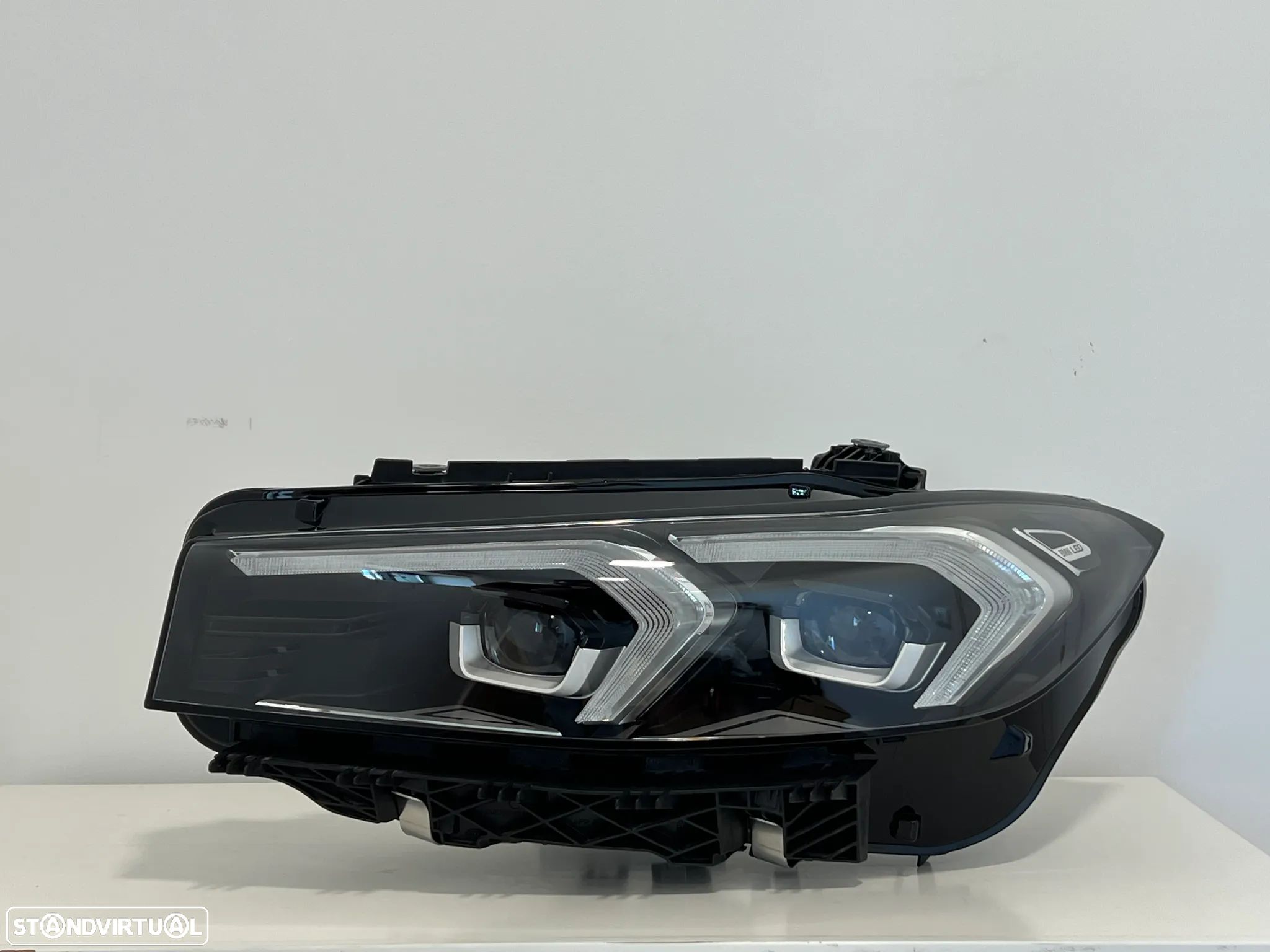 Farol Otica BMW Serie 3 G20/G21 LED Original Esquerdo - 1