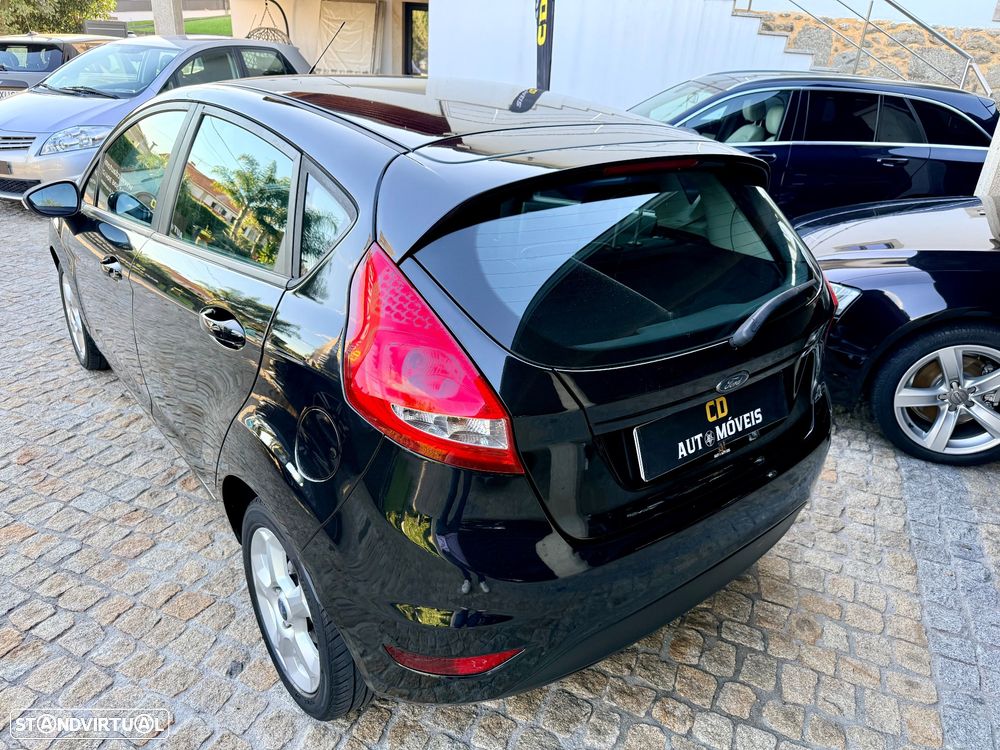 Ford Fiesta 1.4 TDCi Titanium - 23