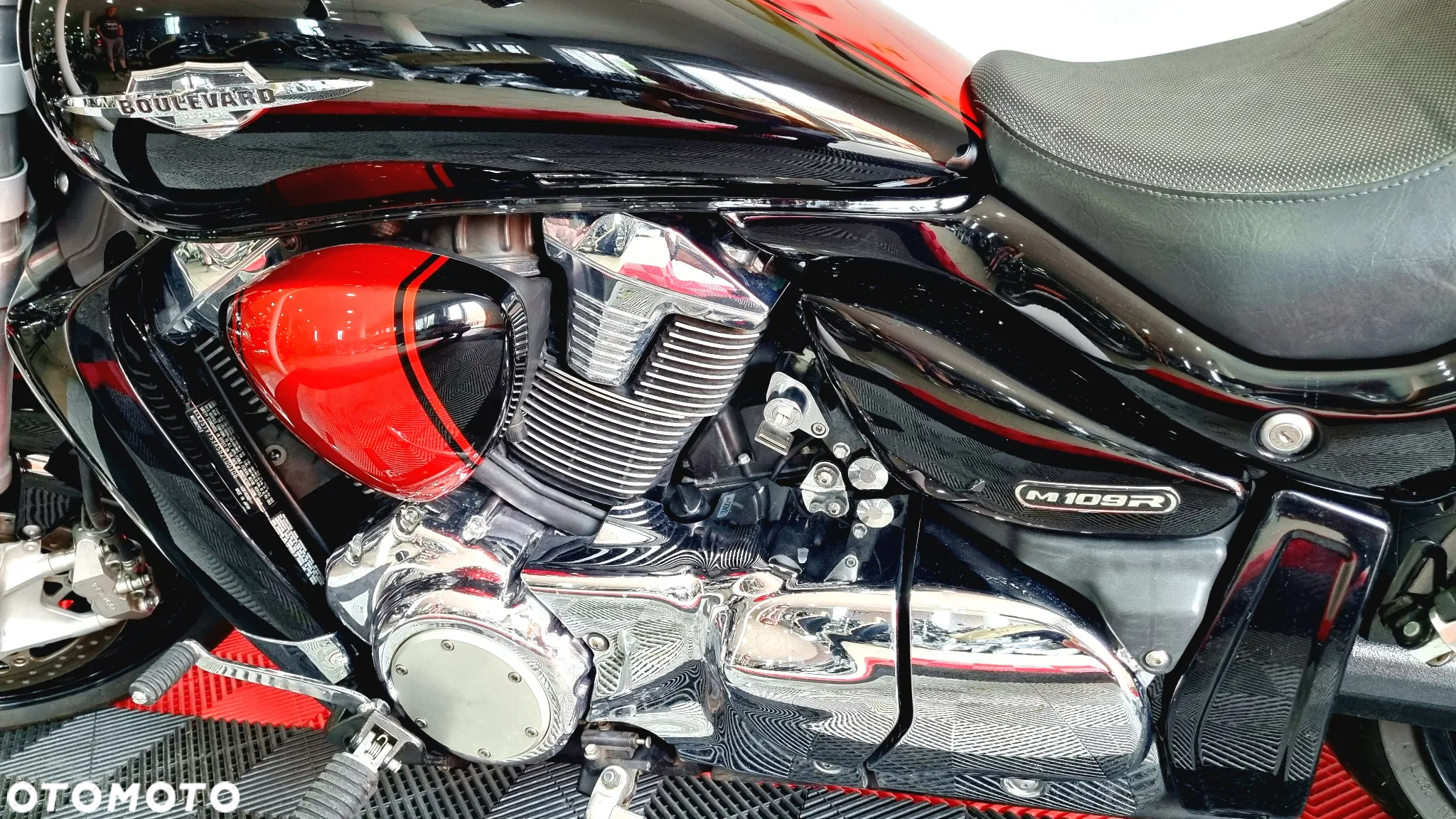 Suzuki Boulevard - 15
