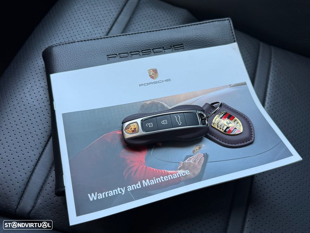 Porsche Cayenne - 39