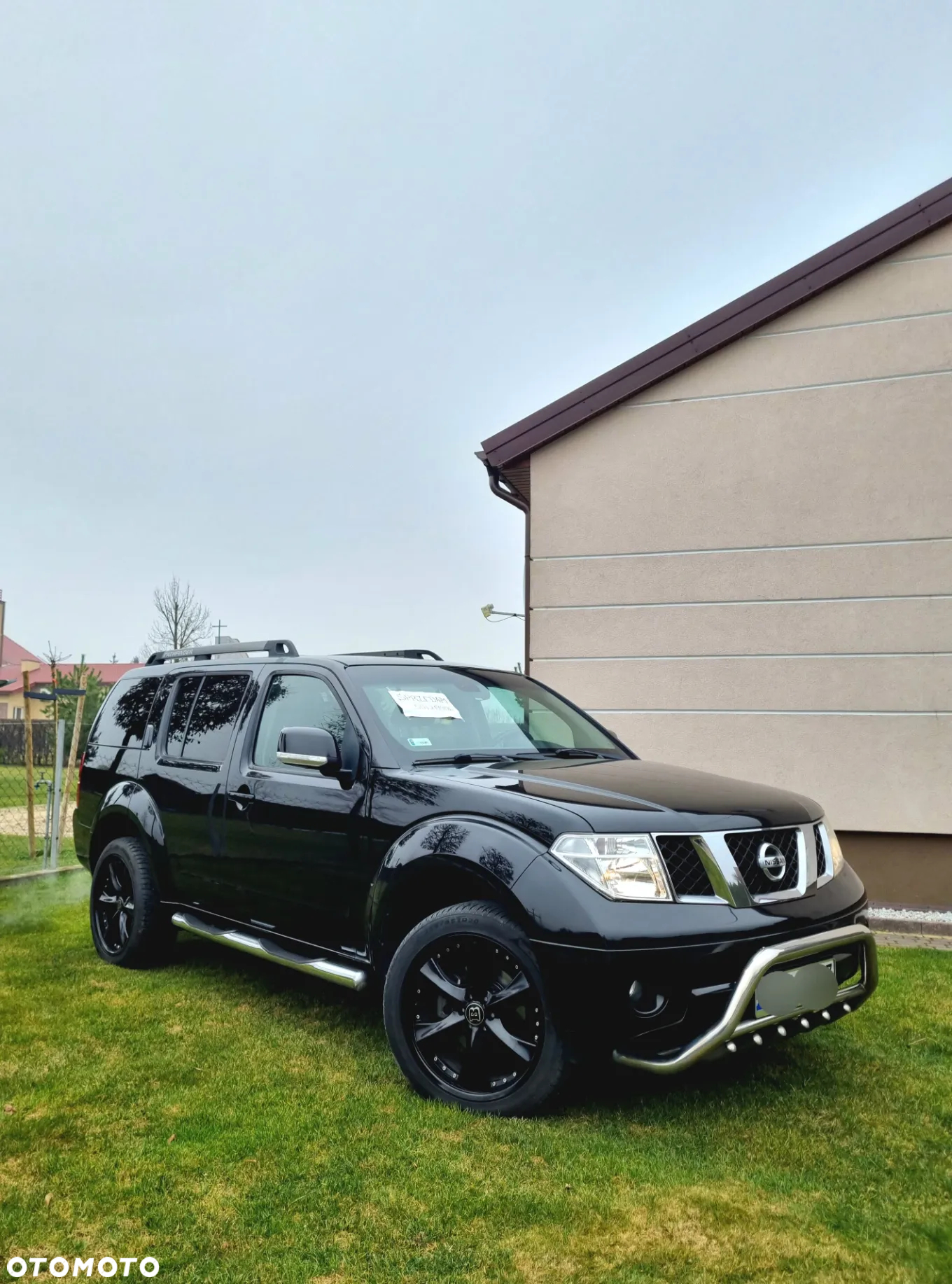 Nissan Pathfinder - 3