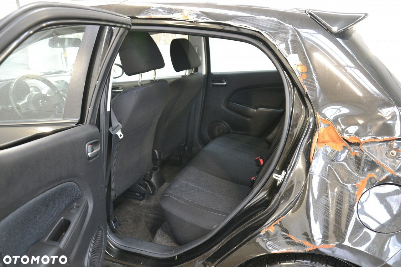 Mazda 2 - 18
