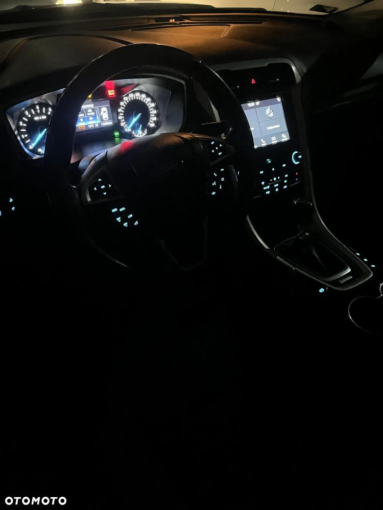 Ford Mondeo - 40