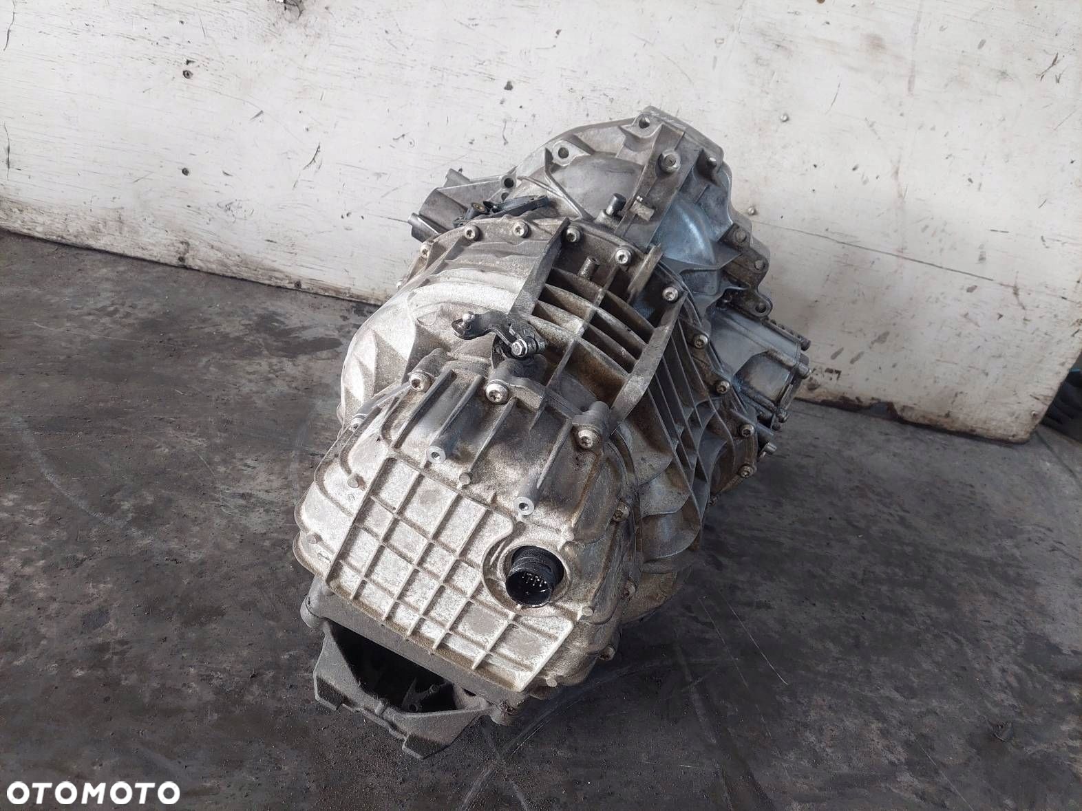 SKRZYNIA BIEGÓW AUTOMATYCZNA AUDI A5 8T LKV LUZ NA PÓŁOSI - 6