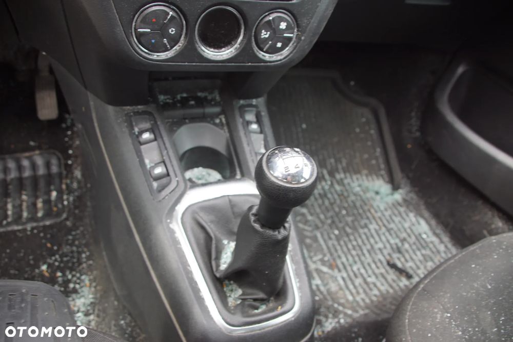 Auto na części - Citroen C-Elysee Lift 1.6 BlueHDI 99 KM BH02 20ET30 KEB 2018R Silnik Skrzynia Drzwi Błotnik Klapa Zderzak Lampa Lusterko Klamka Szyba Deska Kokpit Sterownik Moduł Czujnik Licznik Panel Kierownica - 14