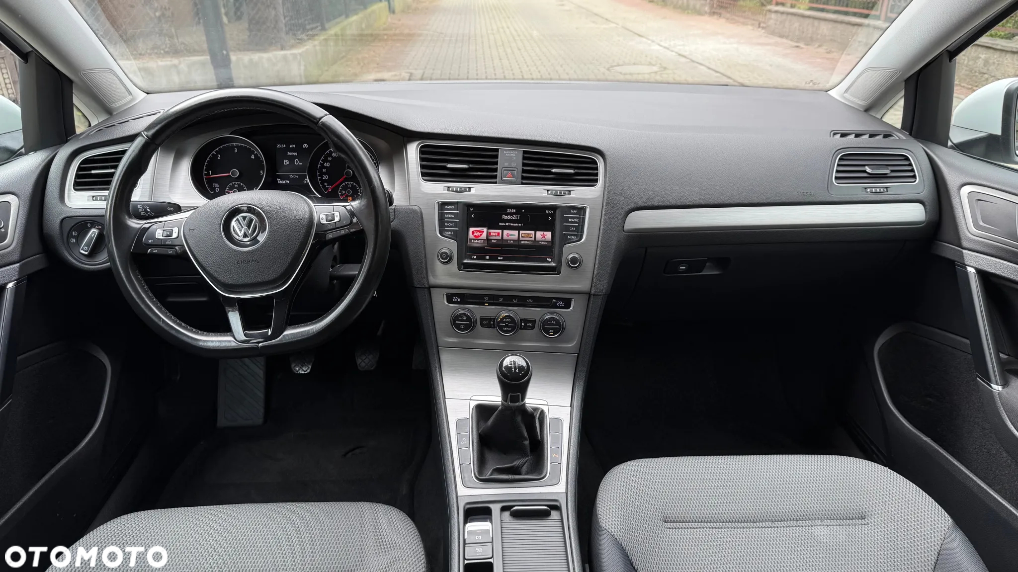 Volkswagen Golf 1.6 TDI BlueMotion Comfortline - 3