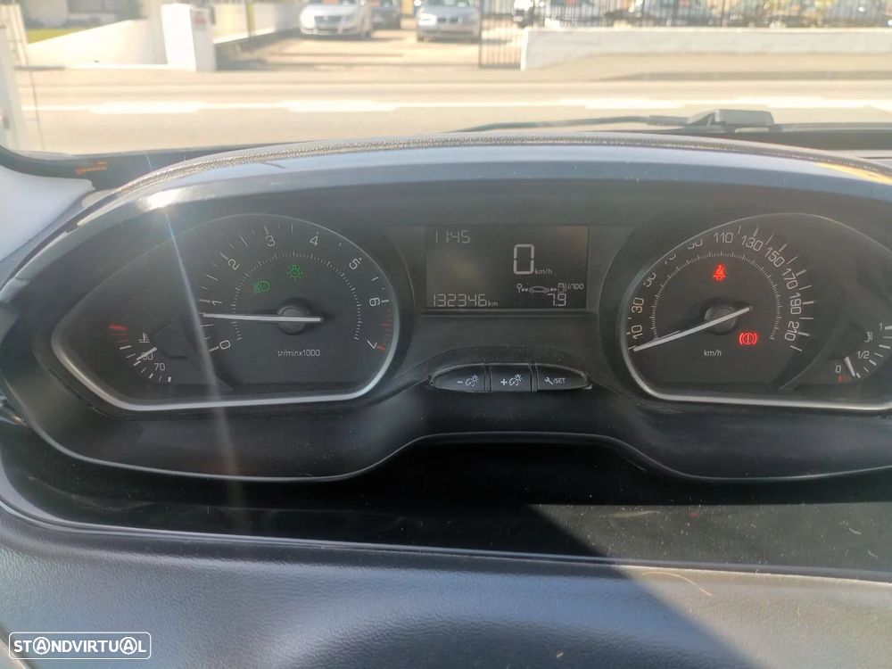 Peugeot 208 PureTech 82 Winter Edition - 16