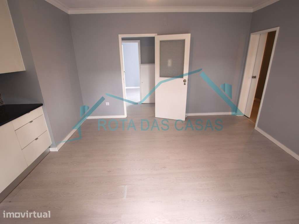 Apartamento T1 em Rua de São Tomé, Paranhos