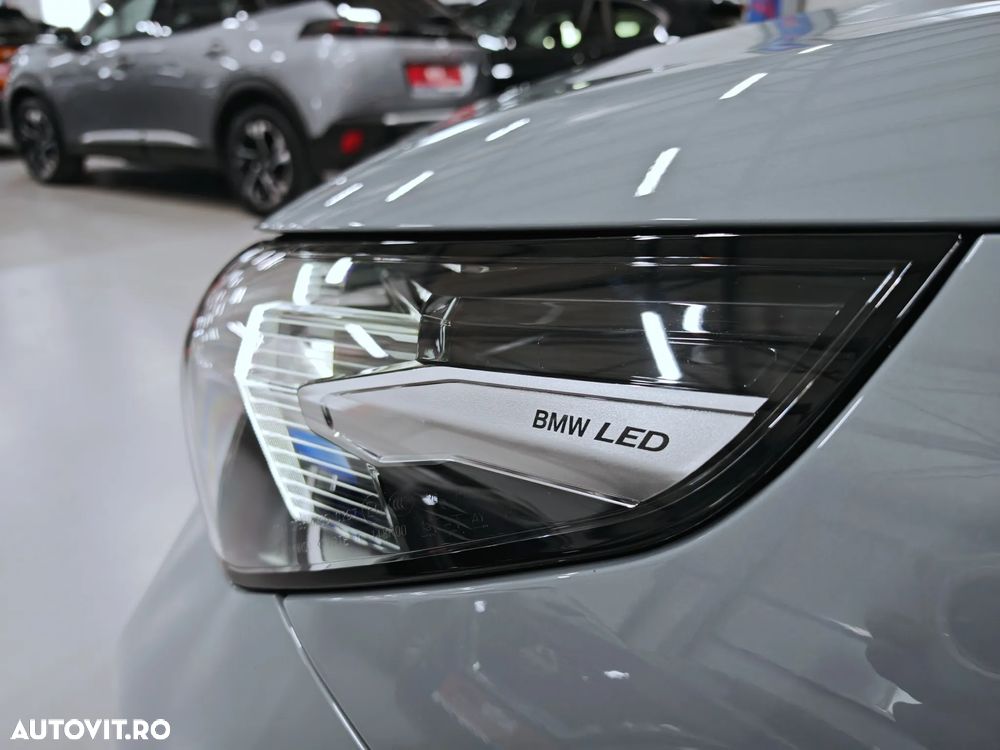 BMW Seria 5 520i AT MHEV - 30
