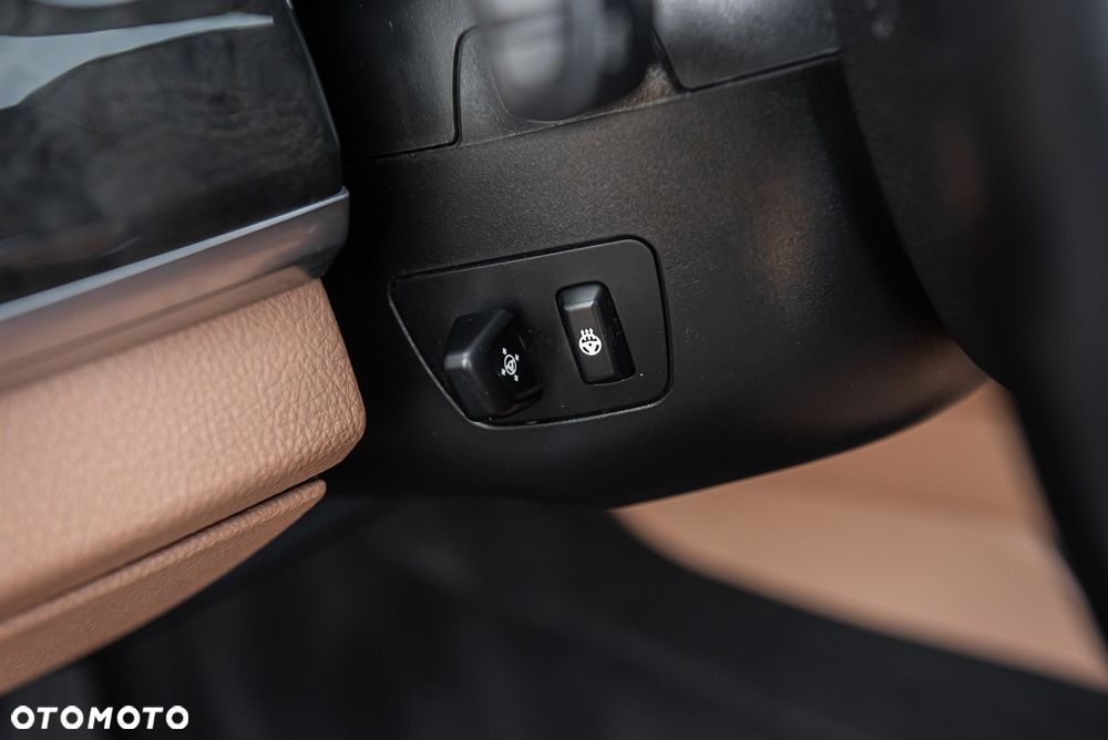 BMW Seria 7 740d xDrive - 36