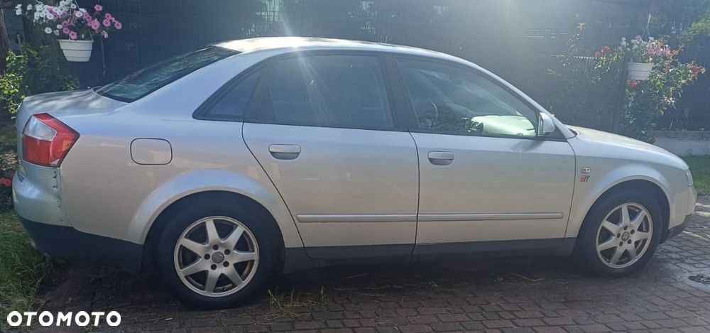 Audi A4 Avant - 9