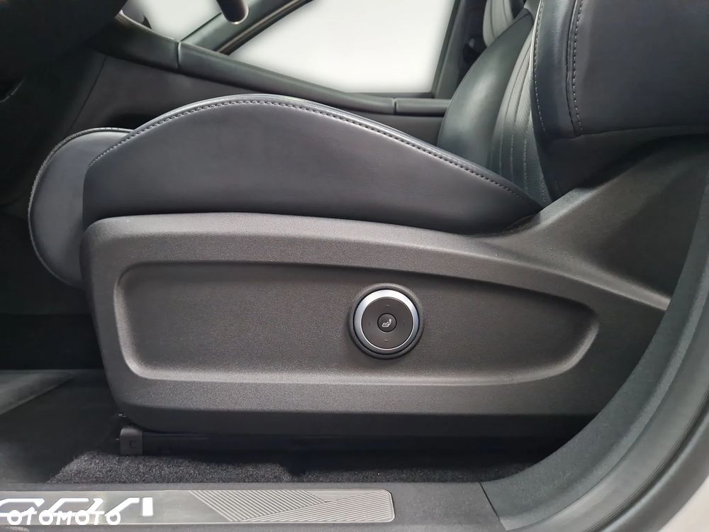 Omoda 9 1.5 Super Hybrid Exclusive AWD - 22