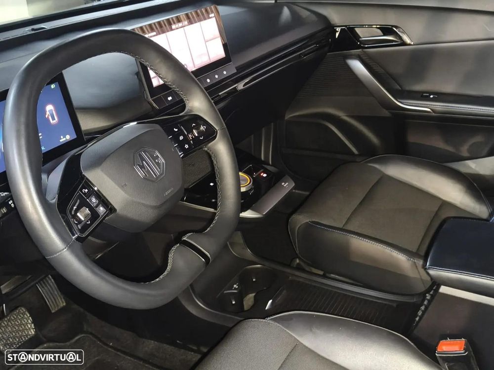 MG MG4 64 kWh Luxury - 25