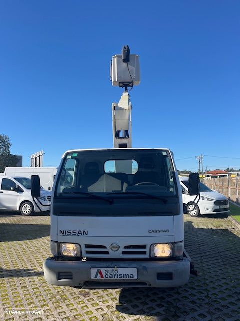 Nissan CABSTAR 3.0 COM BARQUINHA 20 M - 5